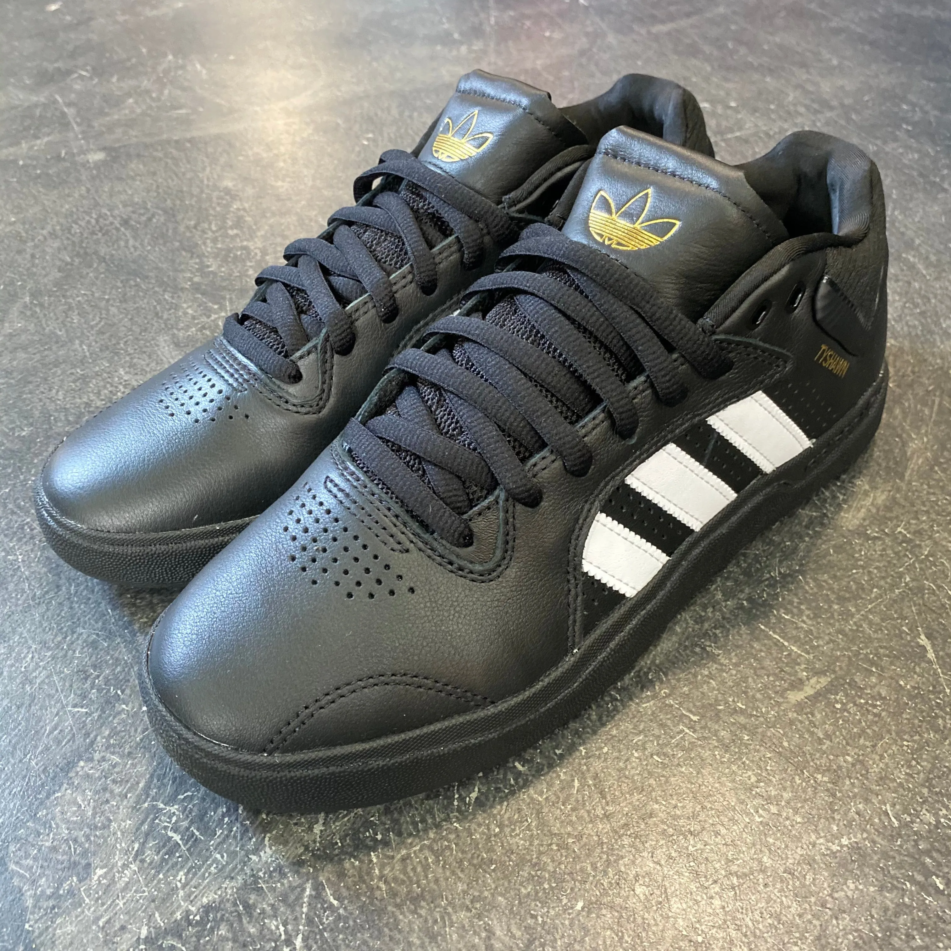 Adidas Tyshawn Black/White Leather