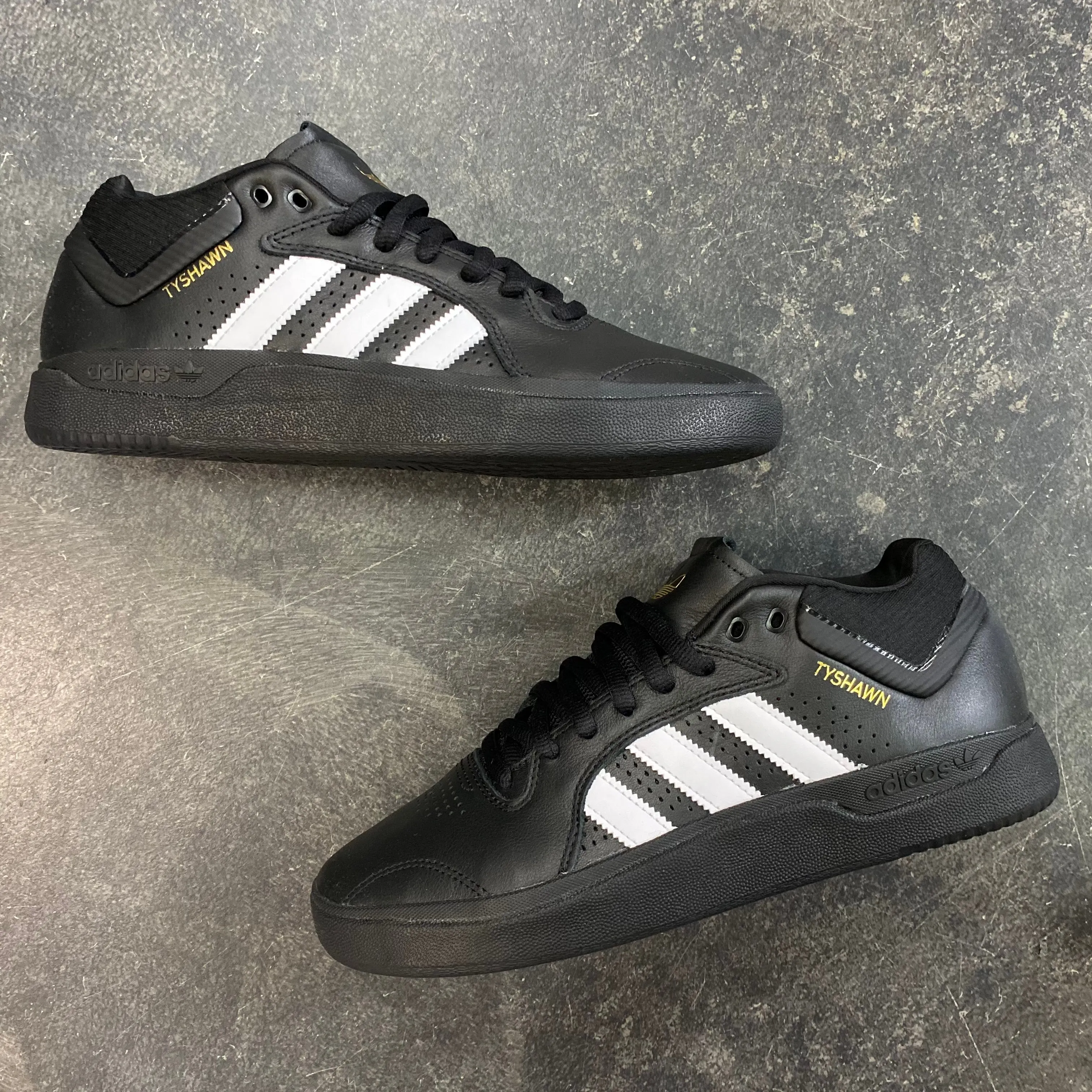 Adidas Tyshawn Black/White Leather