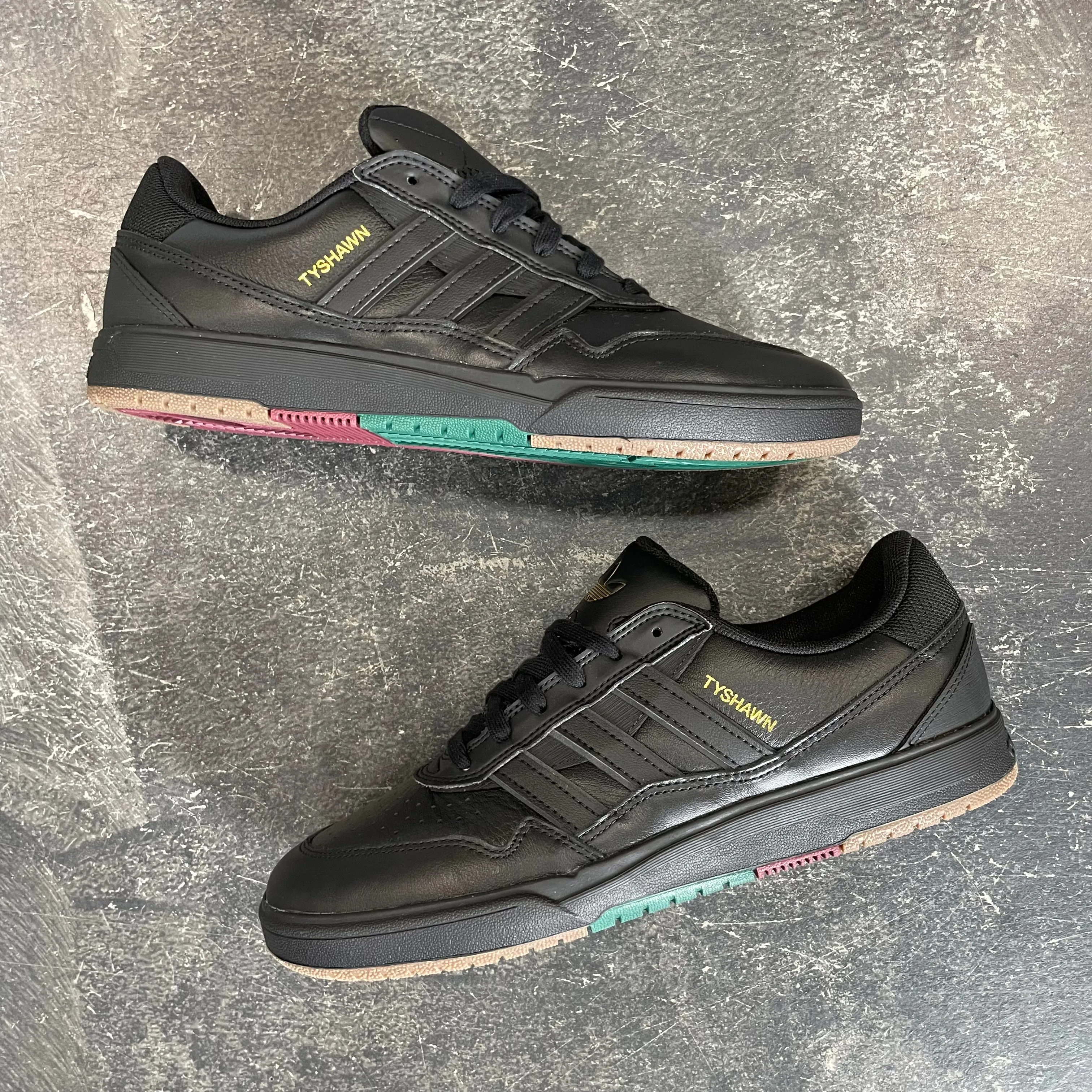 Adidas Tyshawn II Black/Black/Green