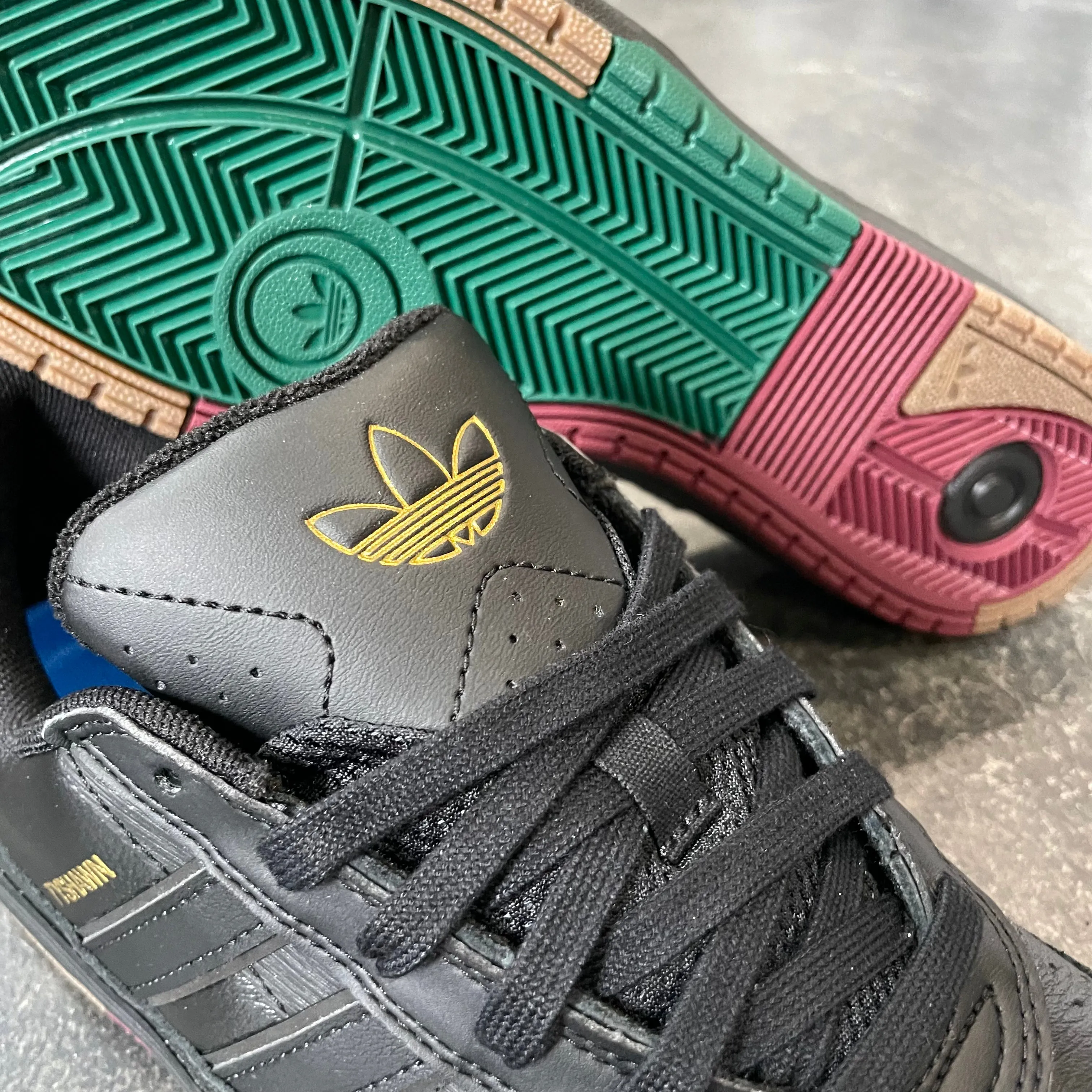 Adidas Tyshawn II Black/Black/Green