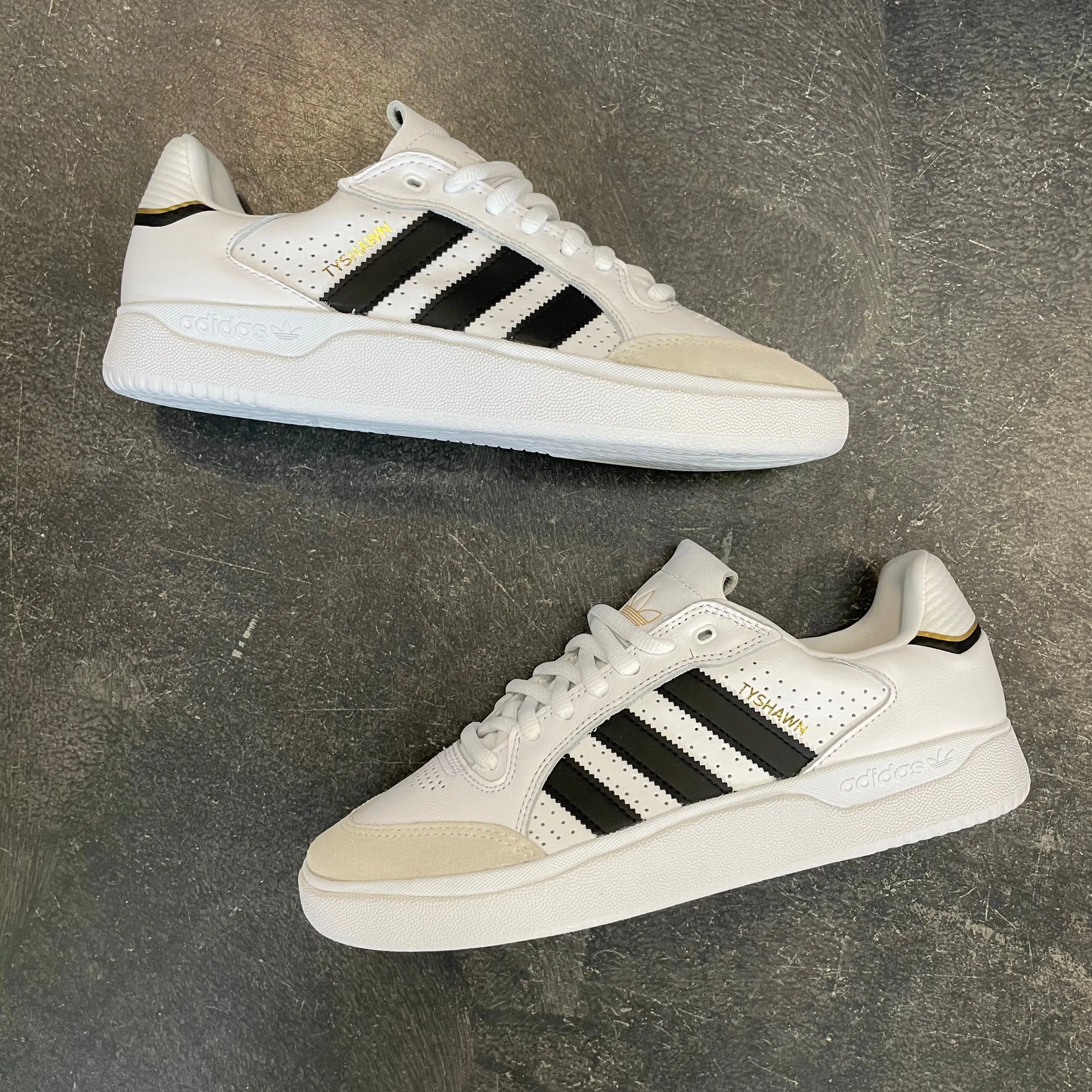 Adidas Tyshawn Low White/Black/Gold