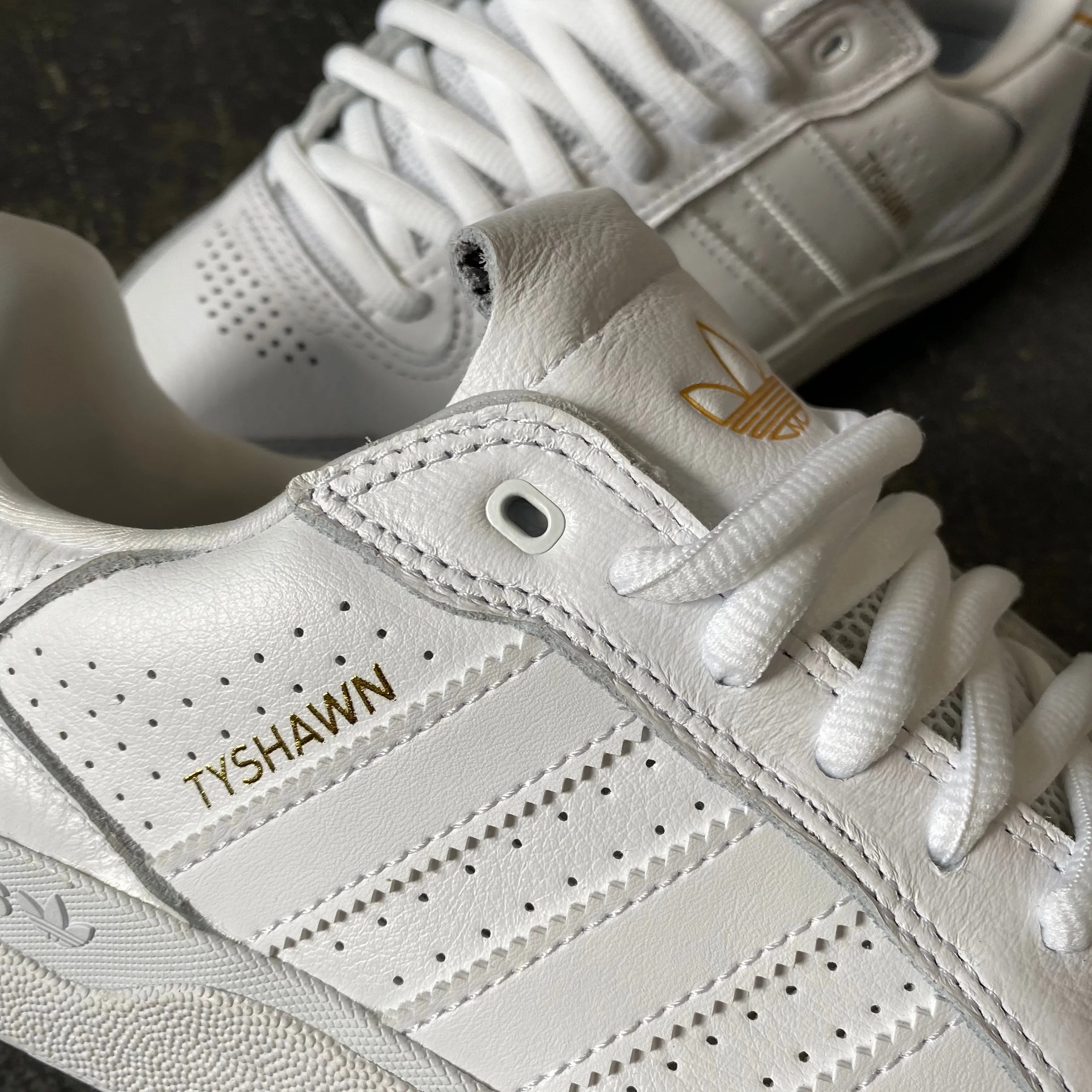 Adidas Tyshawn Low White/White/Gold