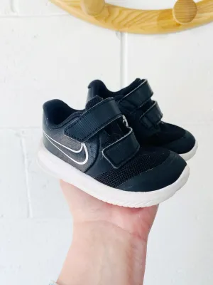 Black Star Runner, size 4 (4C)