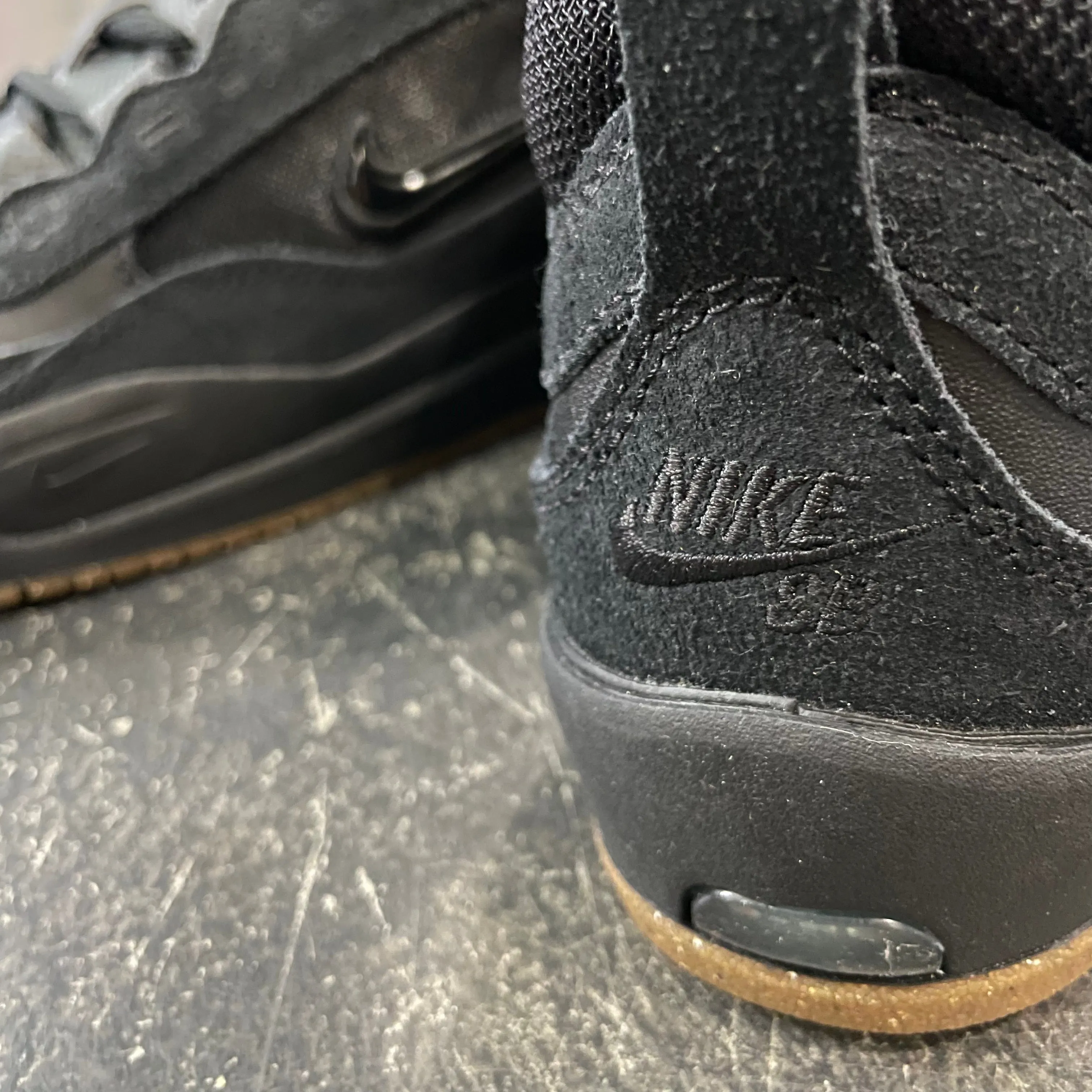 Nike SB Ishod Air Max Black/Black