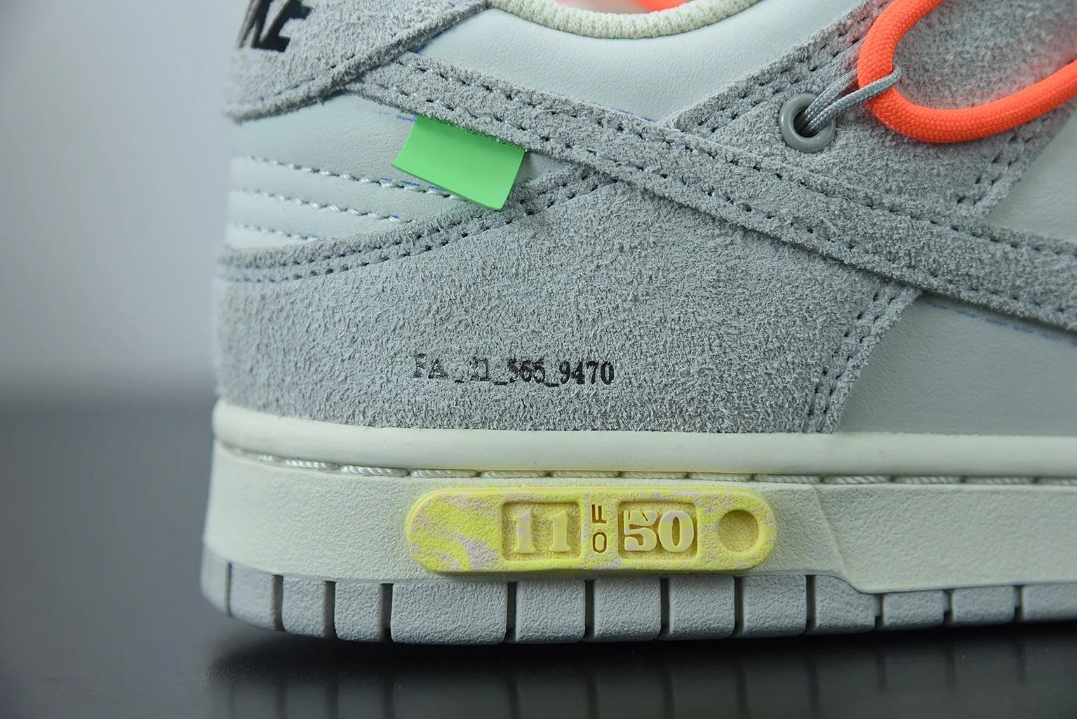 NIKE X OFF WHITE - DUNK SB " LOT 11 "